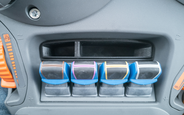 GADGETME storage compartment small with rubber insert suitable for Fendt 500 / 700 / 800 / 900 / 1000 SCR - S4