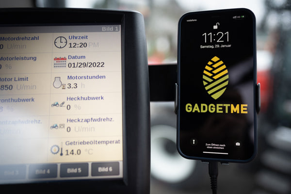 Gadgetme Handyhalterung mit Wireless Ladefunktion passend für Case, New Holland, Steyr 15W Fast Wireless